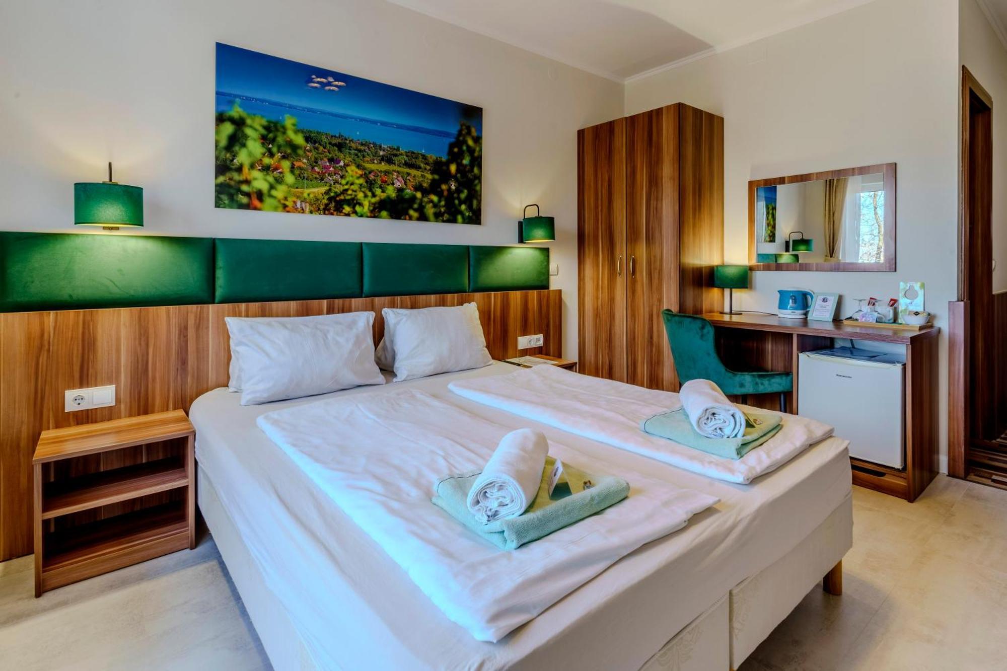 Hotel Balaton Colors 3*